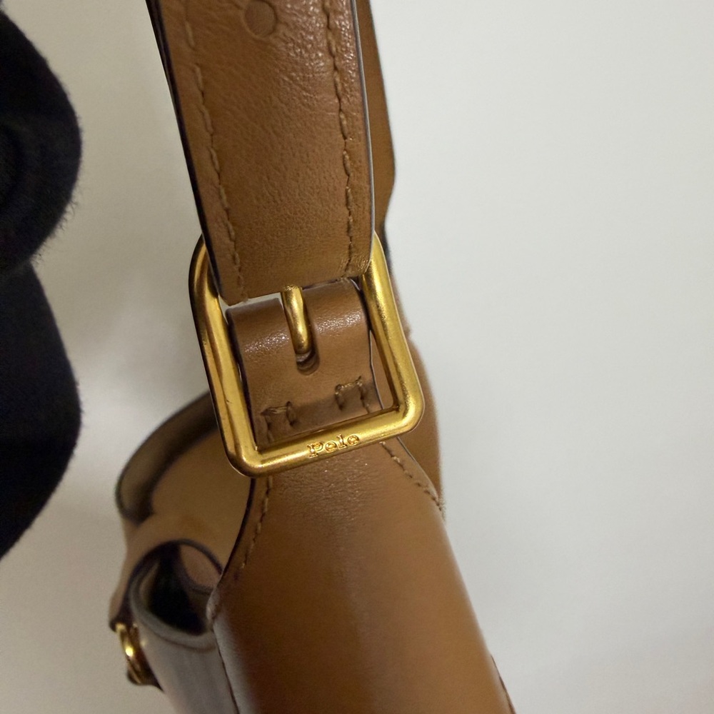 Polo Ralph Lauren
Polo Id Calfskin Large Shoulder Bag - Picture 7 of 14